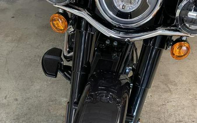 2021 Harley-Davidson® FLHCS - Heritage Classic 114