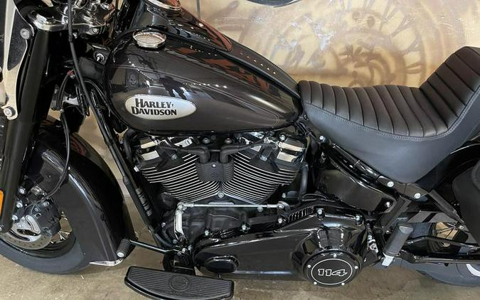 2021 Harley-Davidson® FLHCS - Heritage Classic 114