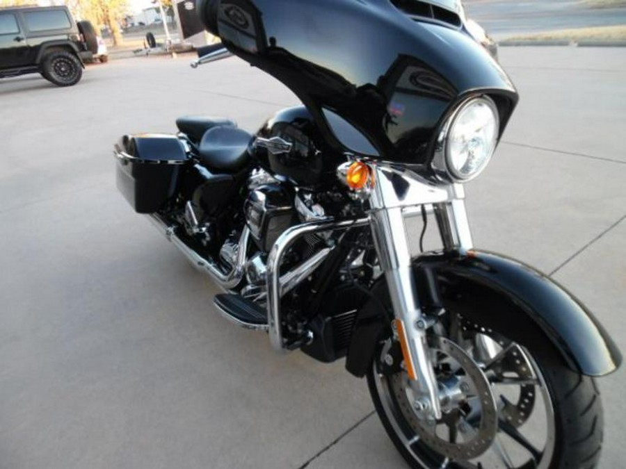 2022 Harley-Davidson® FLHX - Street Glide®