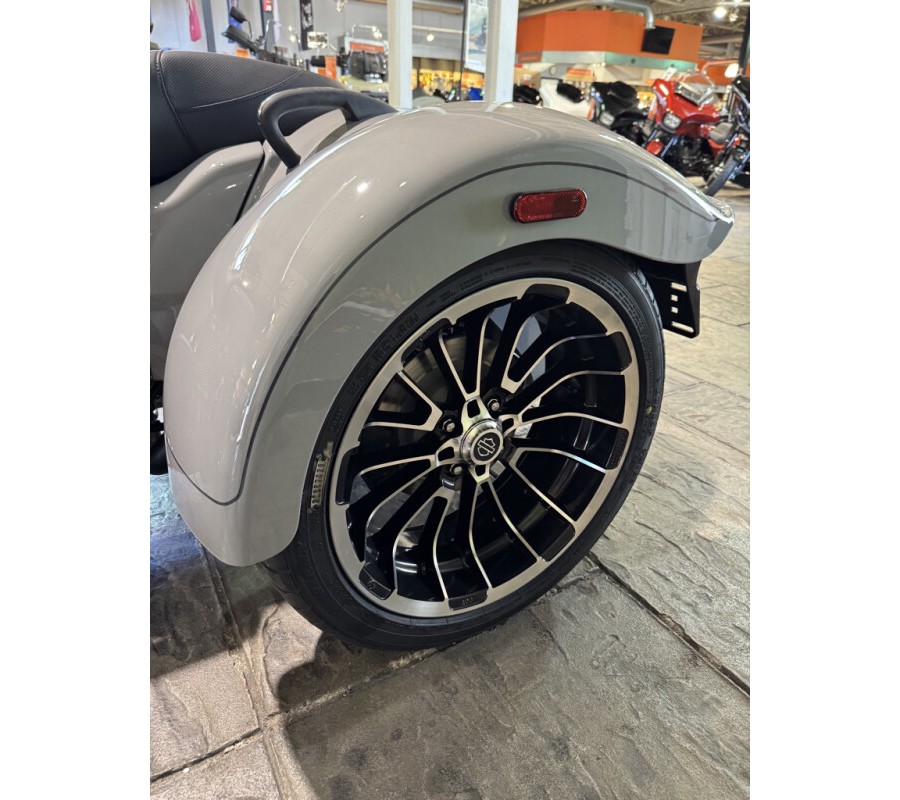 2025 Harley-Davidson Road Glide 3