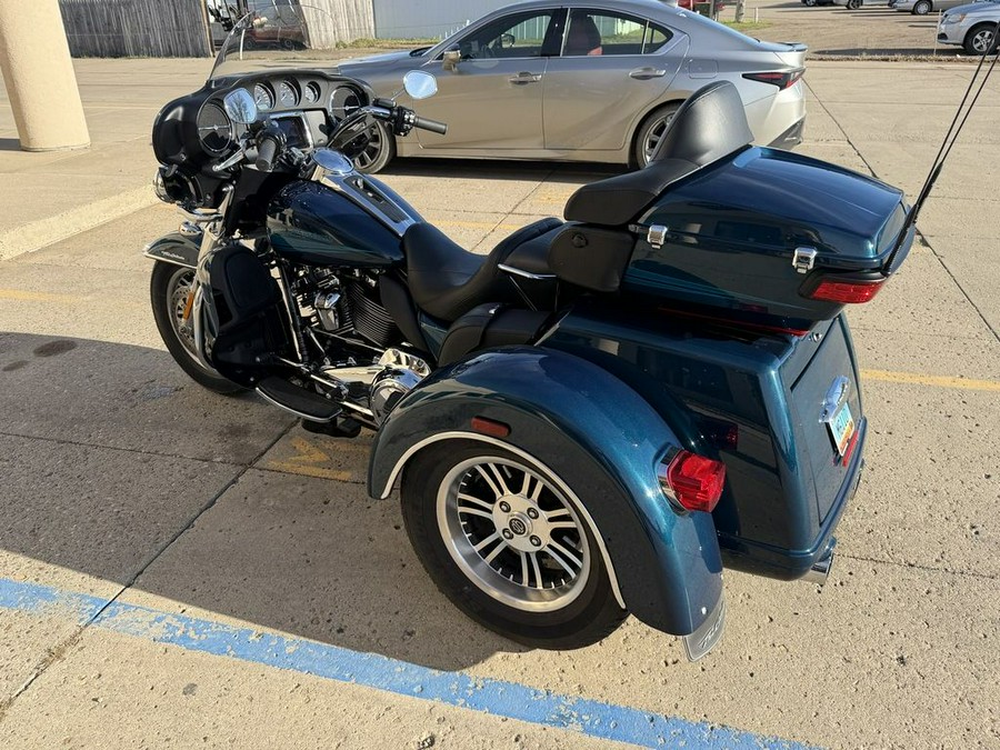 2020 Harley-Davidson® FLHTCUTG - Tri Glide® Ultra