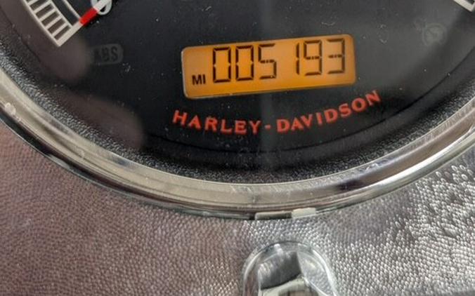 2016 Harley-Davidson Fat Boy® – Legendary Muscle Cruiser