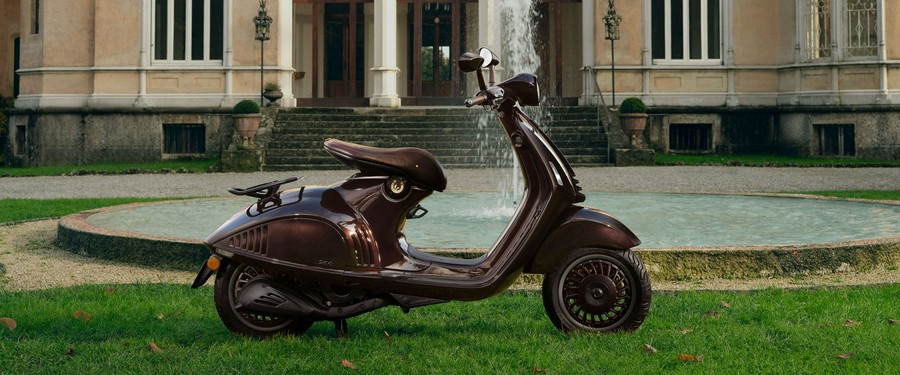 2026 Vespa 946 Horse