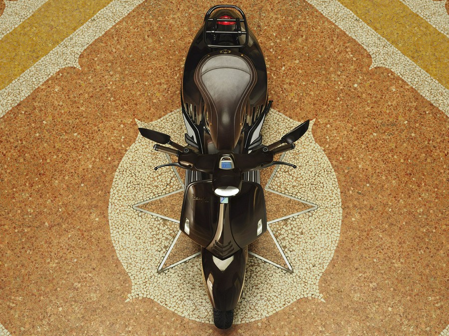 2026 Vespa 946 Horse