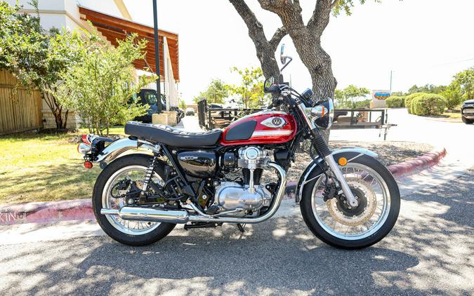 2022 KAWASAKI W800