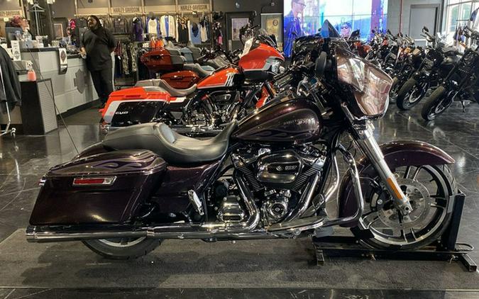 2017 Harley-Davidson FLHX - Street Glide