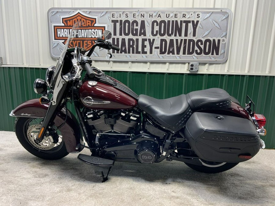 2020 Harley-Davidson® FLHCS - Heritage Classic 114
