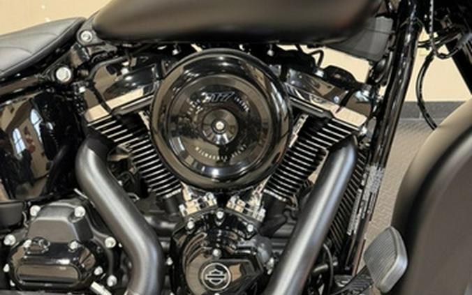 2026 Harley-Davidson Softail FLHD - Deadwood