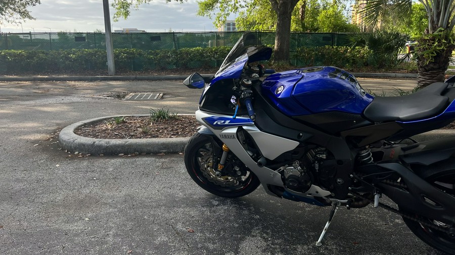 2015 Yamaha YZF