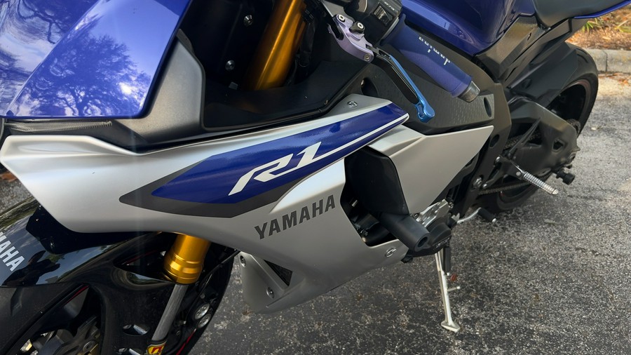 2015 Yamaha YZF