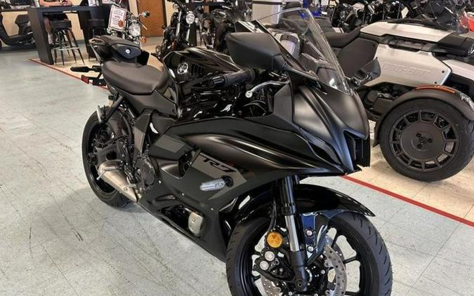 2025 Yamaha YZF-R7