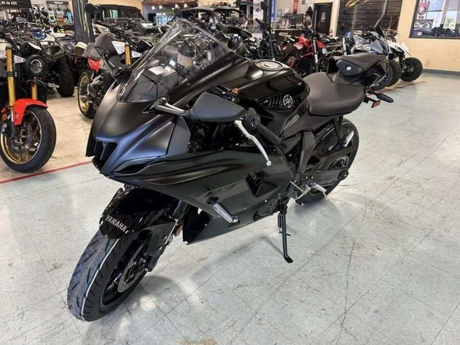 2025 Yamaha YZF-R7
