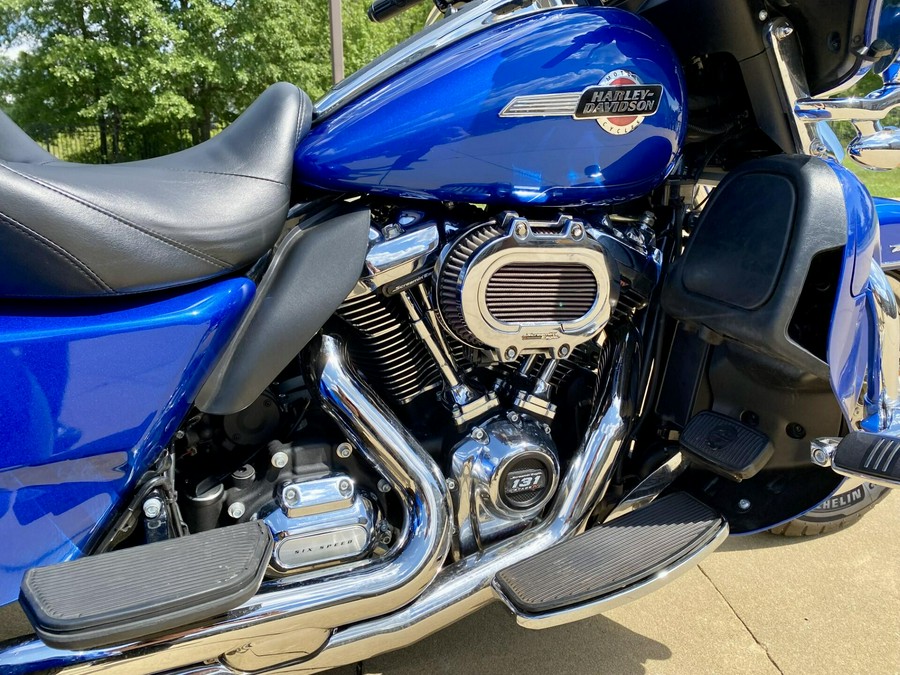 2024 Harley-Davidson® Tri Glide® Ultra Blue Burst