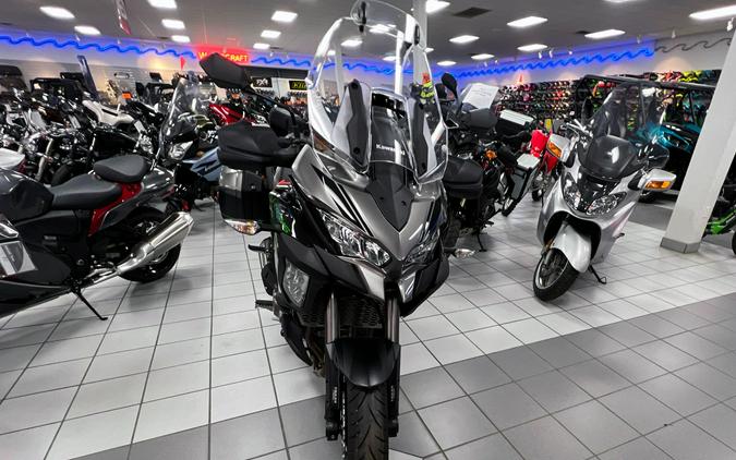 2022 Kawasaki Versys 1000 SE LT+