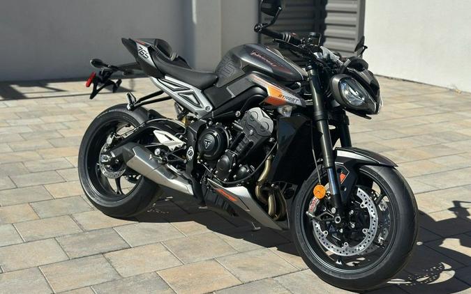 2024 Triumph Street Triple 765 RS Silver Ice