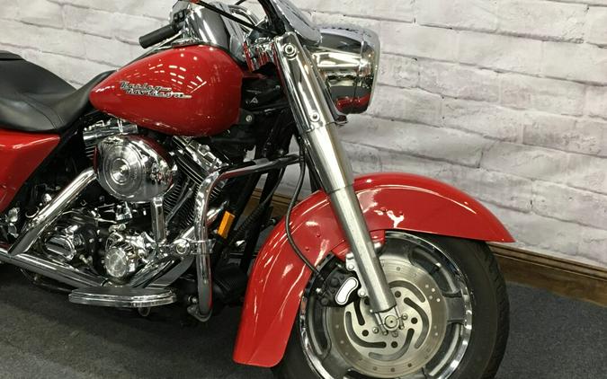 2004 Harley-Davidson Road King® Custom Real Red FLHRSI