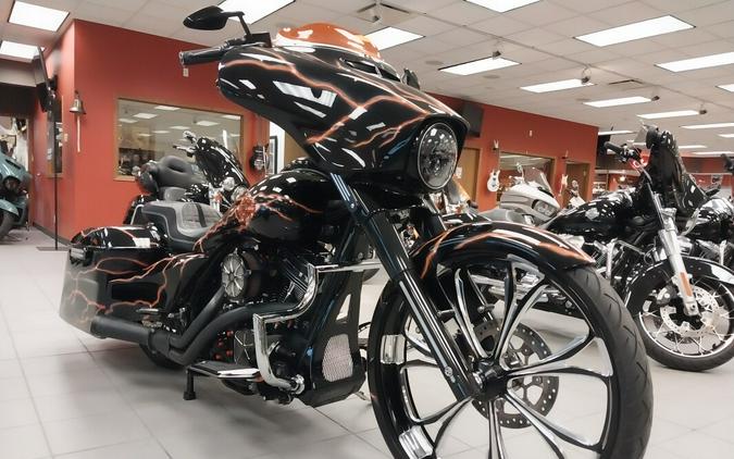 FLHXS 2014 Street Glide® Special