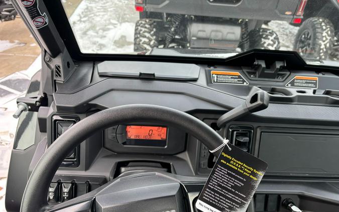 2026 Can-Am Defender XT CAB HD11