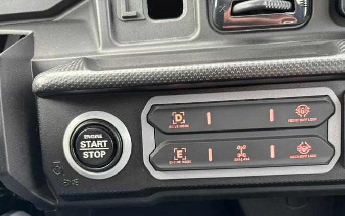 2026 Can-Am Defender XT CAB HD11