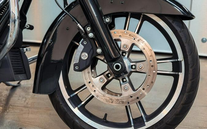 2017 Harley-Davidson® Road Glide® Special