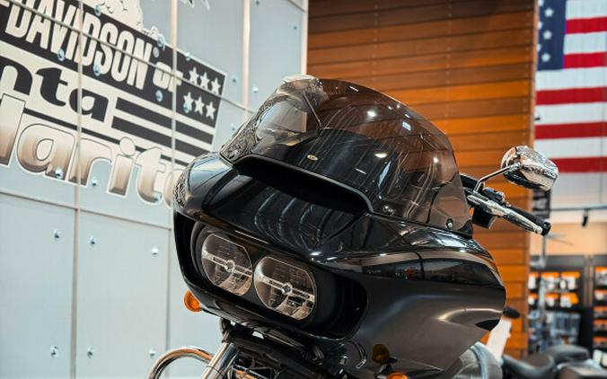 2017 Harley-Davidson® Road Glide® Special