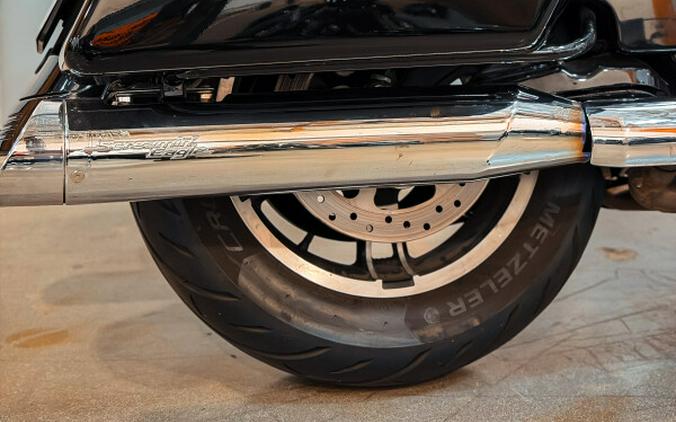 2017 Harley-Davidson® Road Glide® Special