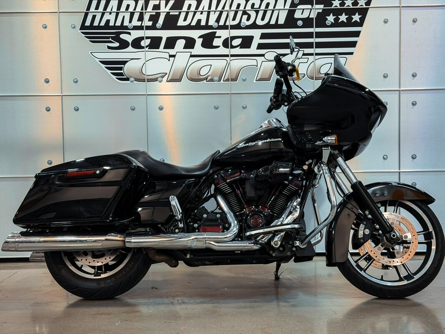 2017 Harley-Davidson® Road Glide® Special