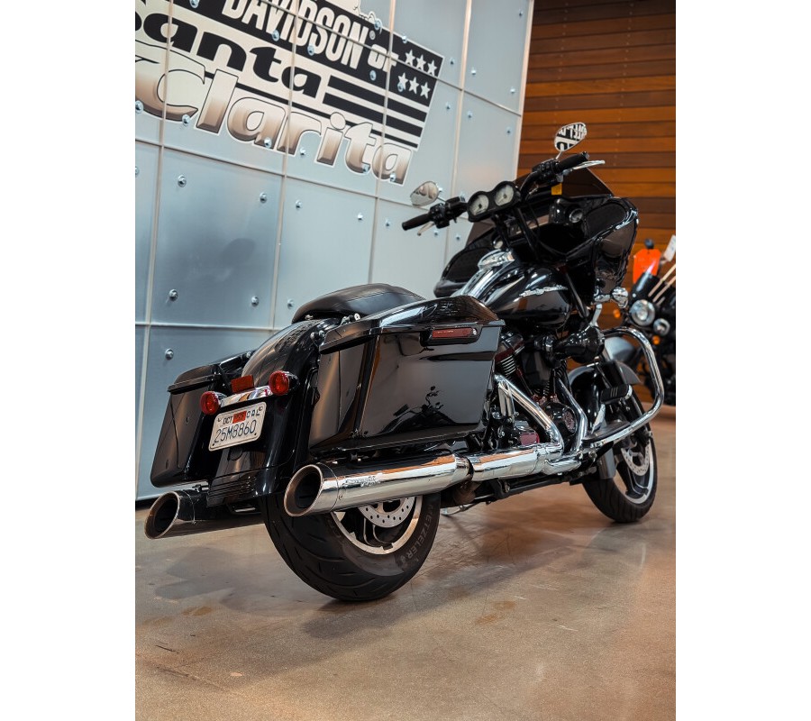 2017 Harley-Davidson® Road Glide® Special