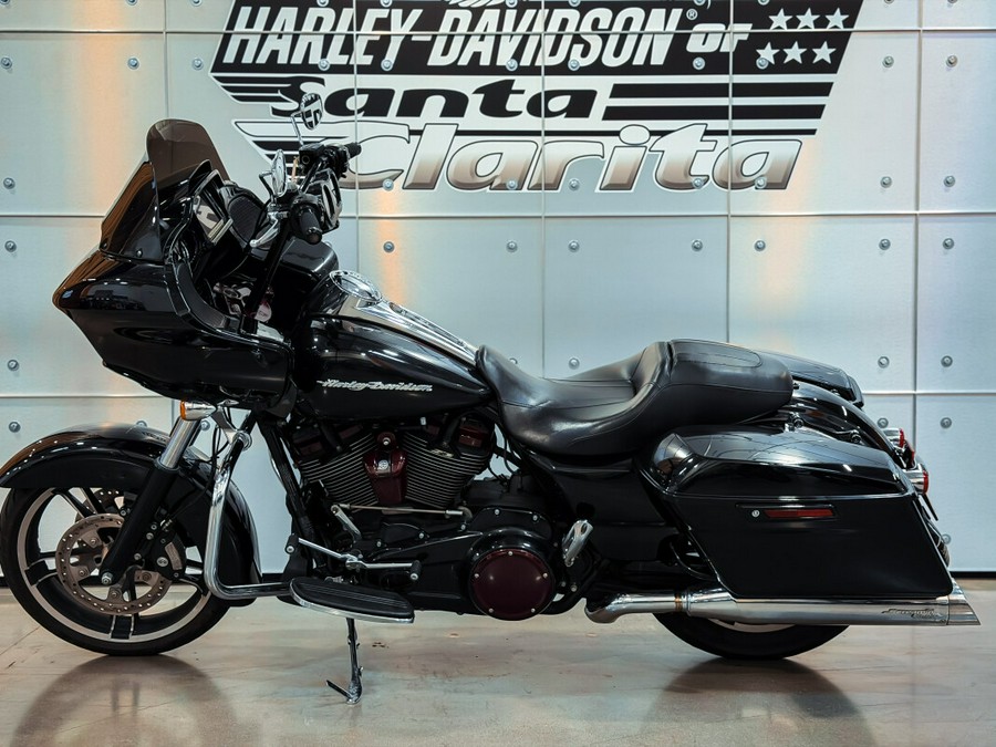 2017 Harley-Davidson® Road Glide® Special