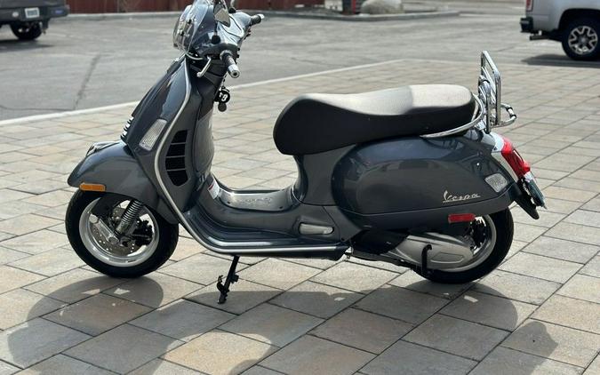 2022 Vespa GTS 300 Touring