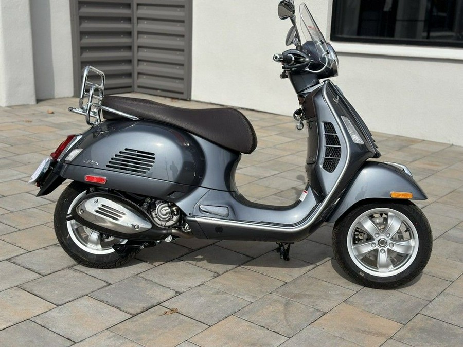 2022 Vespa GTS 300 Touring