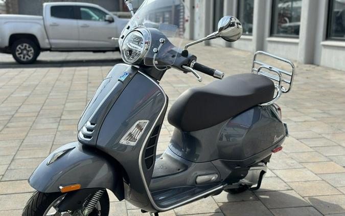 2022 Vespa GTS 300 Touring