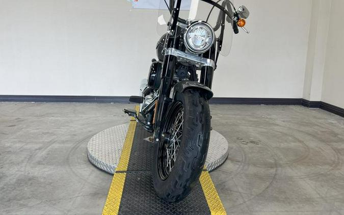 2019 Harley-Davidson® FLSL - Softail® Softail Slim®