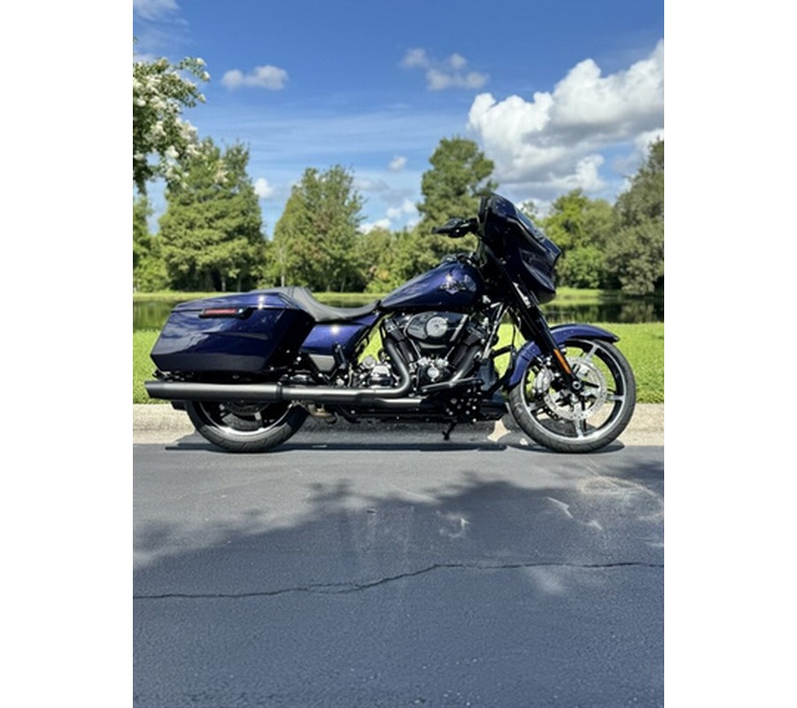 2025 Harley-Davidson FLHX - Street Glide