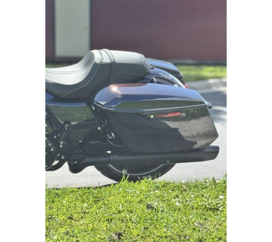 2025 Harley-Davidson FLHX - Street Glide