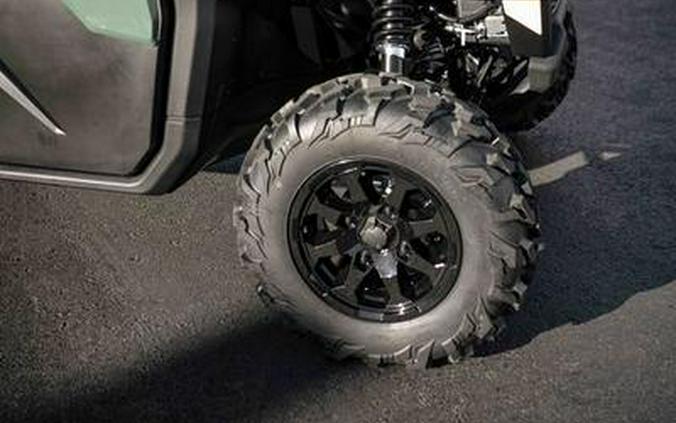 2026 Can-Am® Defender MAX DPS CAB HD10