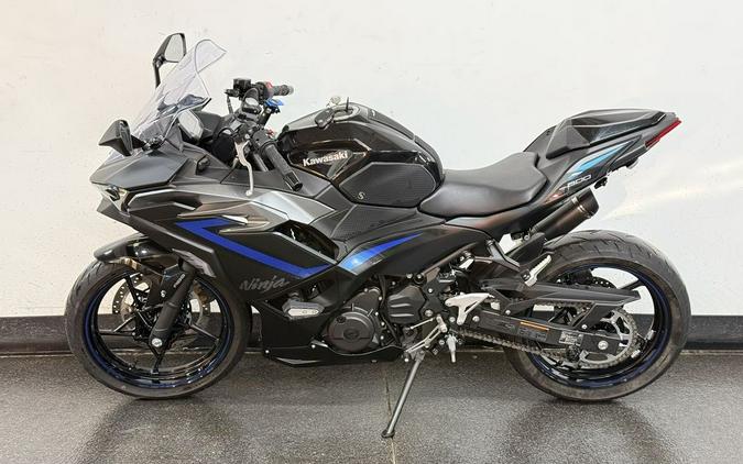 2025 Kawasaki Ninja® 500 SE ABS