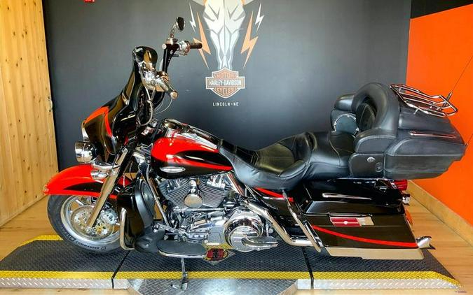 2007 Harley-Davidson® FLHTCUSE2 - Ultra Classic® Screamin' Eagle® Electra Glide®