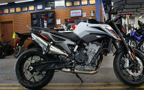 2024 KTM 790 Duke