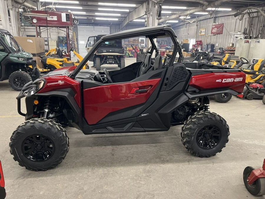 2026 Can-Am COMMANDER XT 64 1000R - FIERY RED