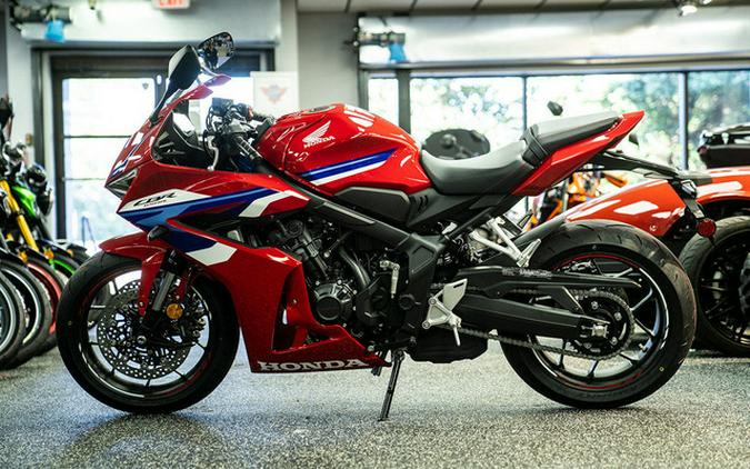 2026 Honda CBR650R E-Clutch