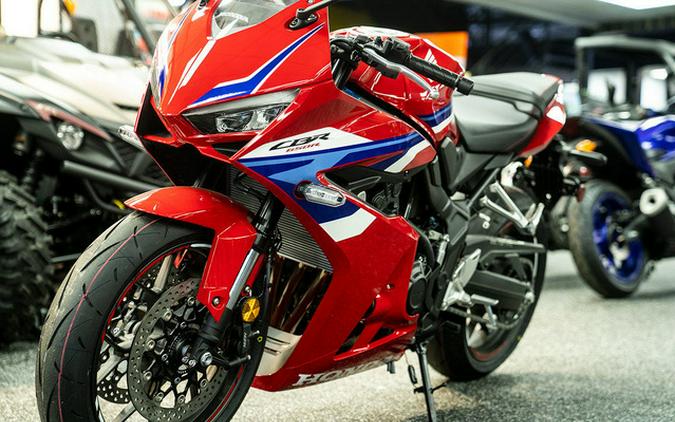 2026 Honda CBR650R E-Clutch