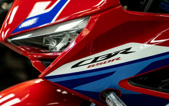 2026 Honda CBR650R E-Clutch