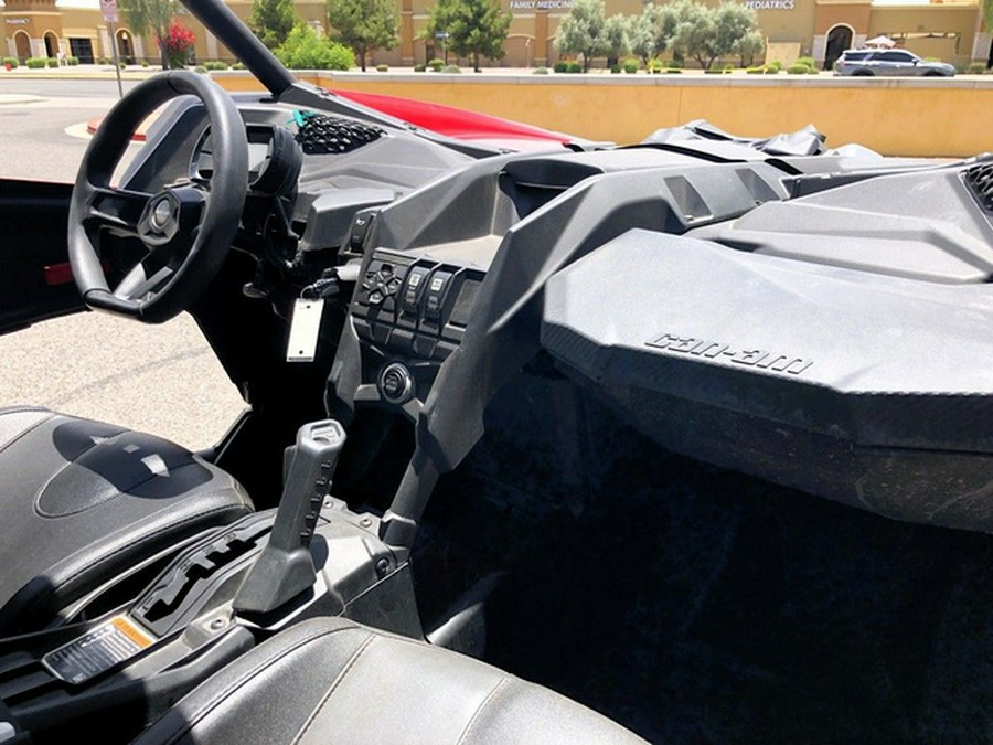 2025 Can-Am Maverick X3 MAX RS Turbo Fiery Red & Hyper Silver