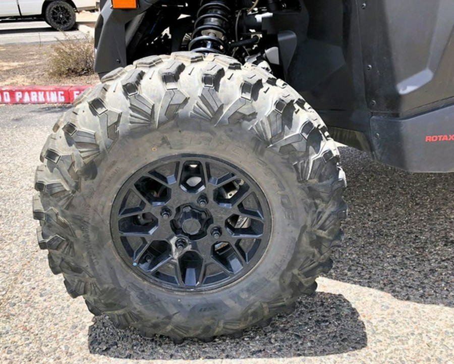 2025 Can-Am Maverick X3 MAX RS Turbo Fiery Red & Hyper Silver