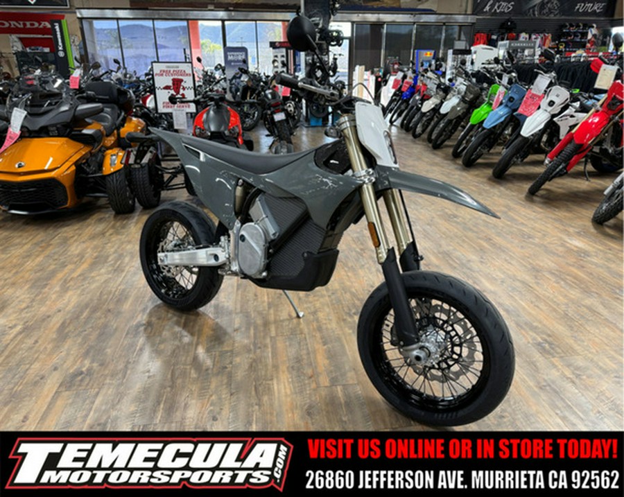 2026 Stark VARG SM 80 Hp Medium 165-200Lbs (Enduro)