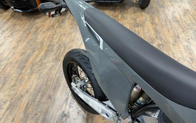 2026 Stark VARG SM 80 Hp Medium 165-200Lbs (Enduro)