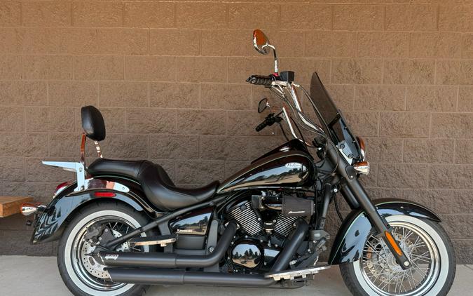 2017 Kawasaki Vulcan 900 Classic
