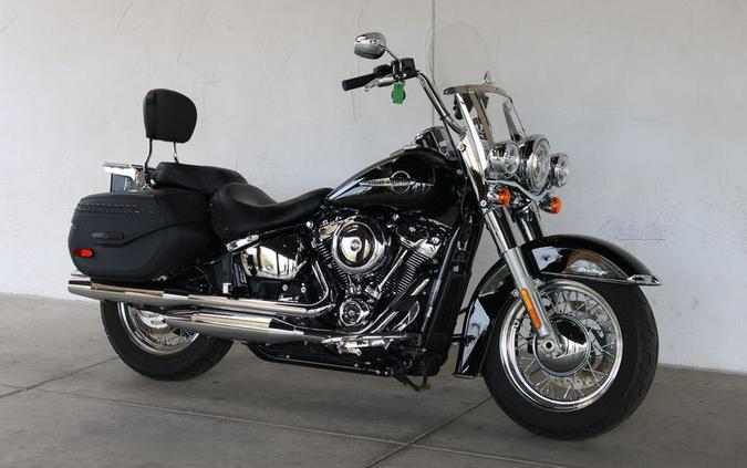 2020 Harley-Davidson® FLHC - Softail® Heritage Classic