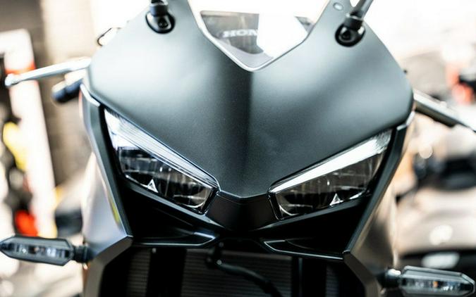 2026 Honda CBR650R E-Clutch